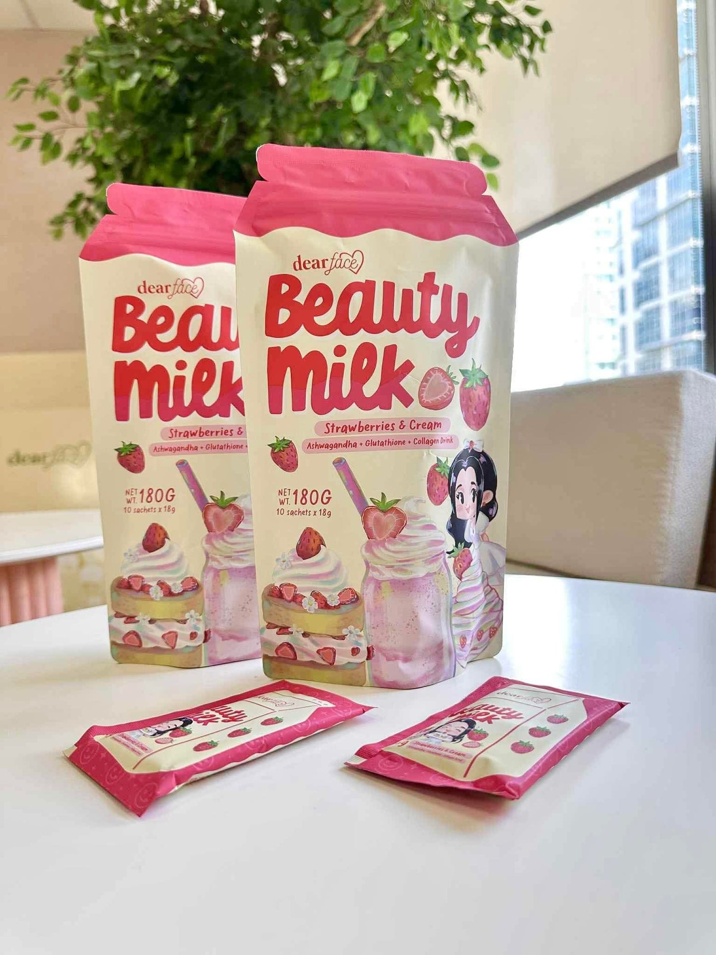 Dear Face Beauty Milk Strawberries & Cream 10 sachets per pouch