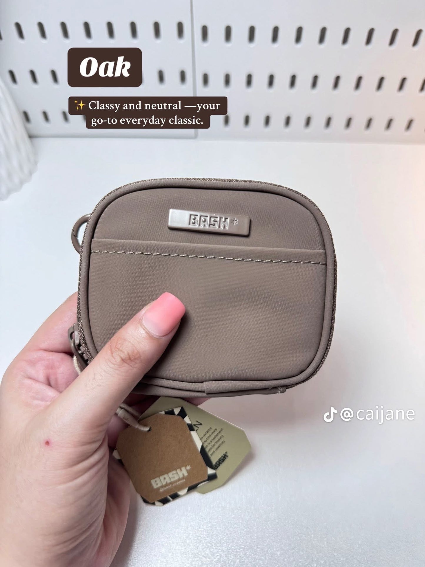 BASH Essentials Cardholder